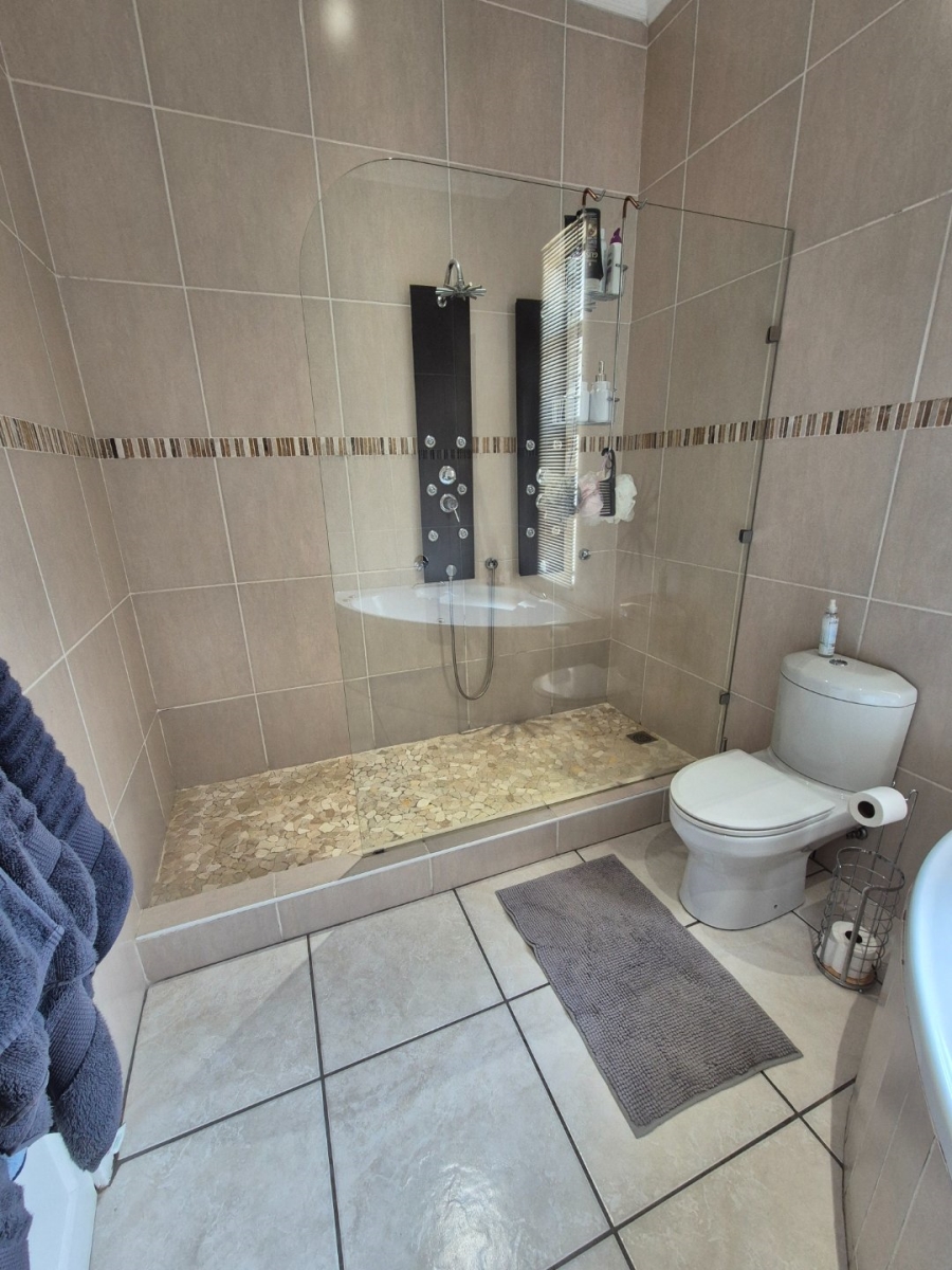 4 Bedroom Property for Sale in Bethlehem Free State